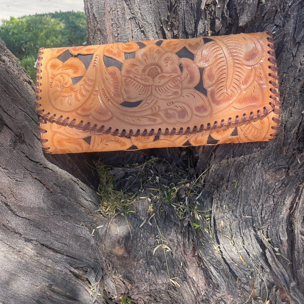 JUAN ANTONIO TOOLED CLUTCH